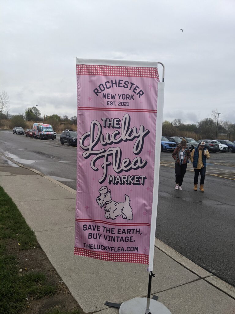 The Lucky Flea Sign