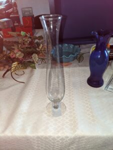 Vintage flower bud vase, clear